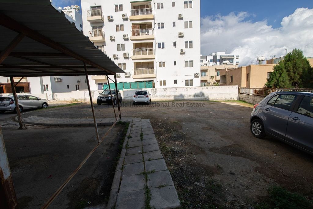 Property photo 2 of 6