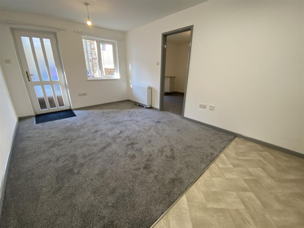 Property photo 3 of 8 Open Plan Lounge / Kitchen