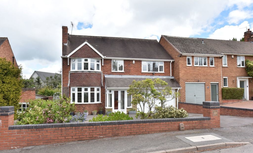 Property photo 1 of 35