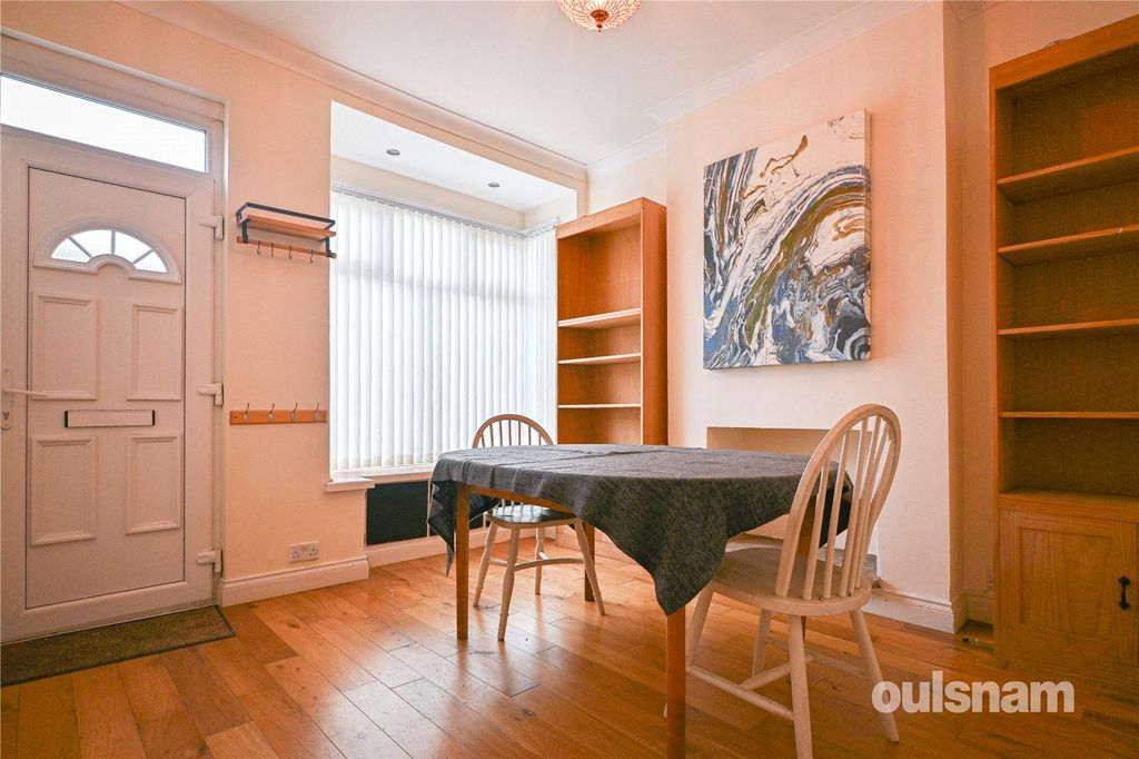 Property photo 2 of 15 Picture No. 10