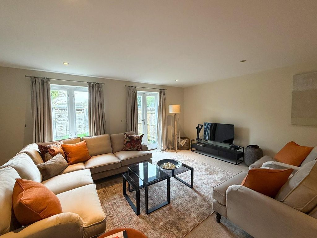 Property photo 2 of 16 Ms