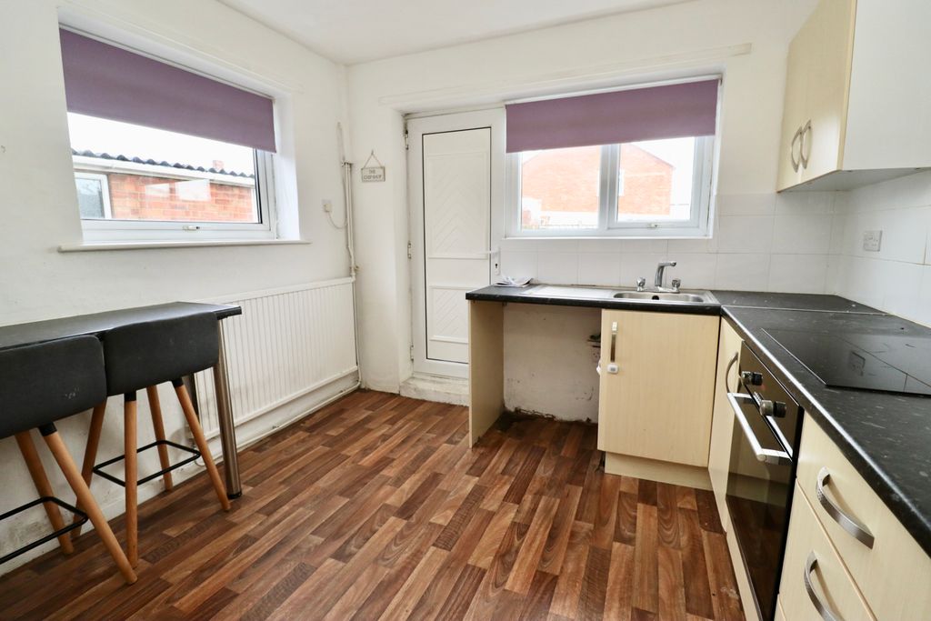 Property photo 3 of 16