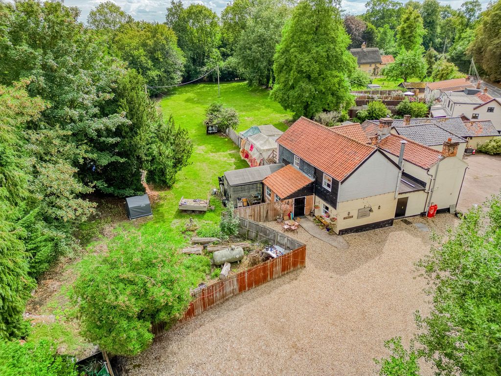 Property photo 1 of 26