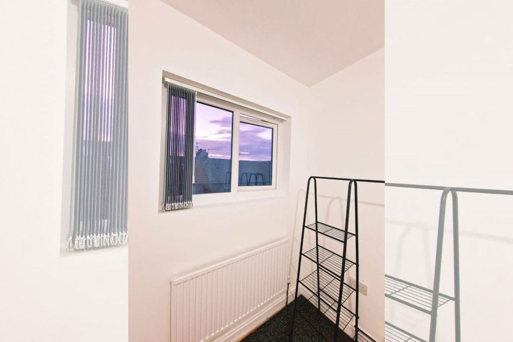 Property photo 3 of 38