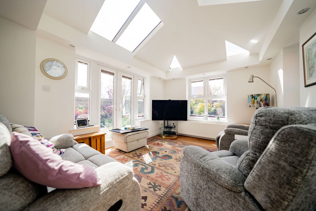 Property photo 2 of 29 Dsc02076