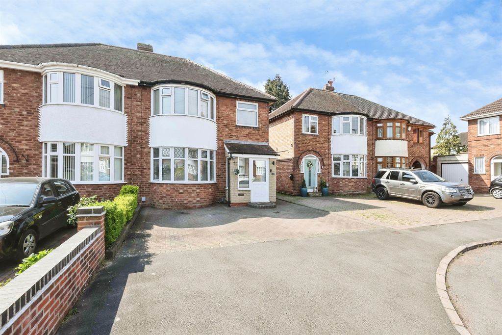 Property photo 1 of 18