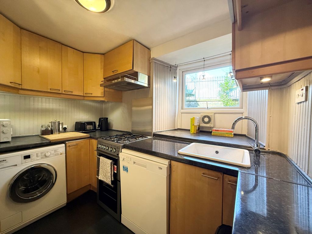 Additional image 8 of 2 bed flat to rentPaisley Road West, Glasgow G51