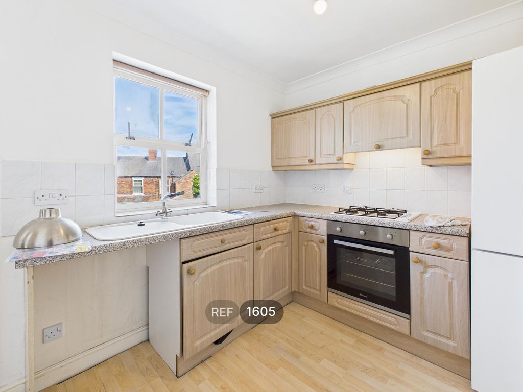 Property photo 1 of 19 Kitchen