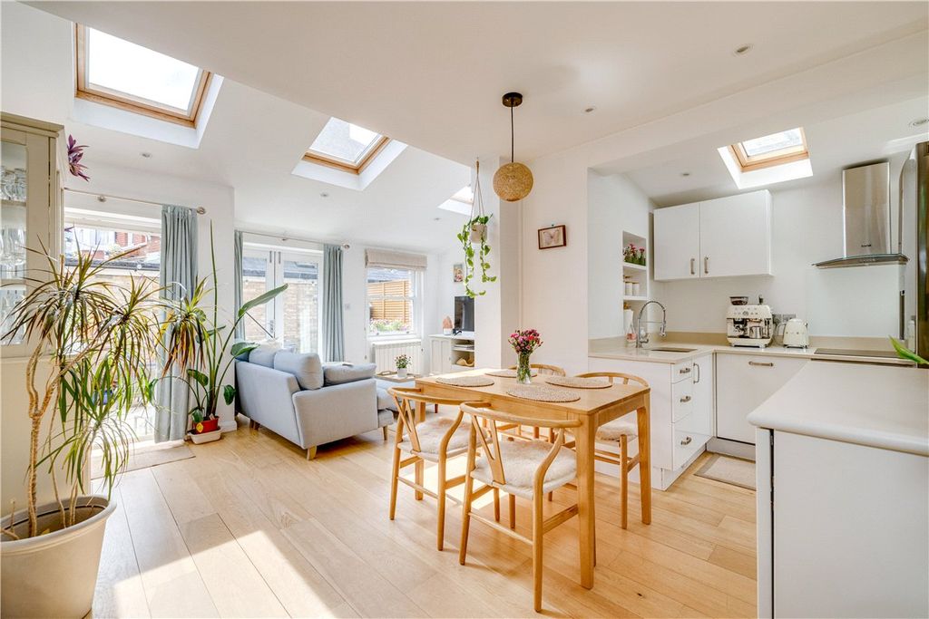 Property photo 1 of 13 Picture No. 09