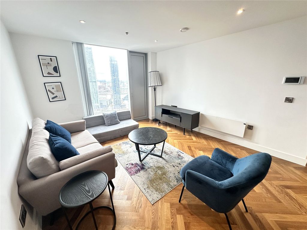 Property photo 1 of 28 Living Room