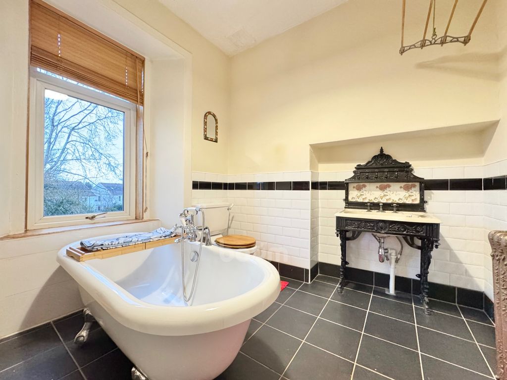 Property photo 2 of 35 Img_7830