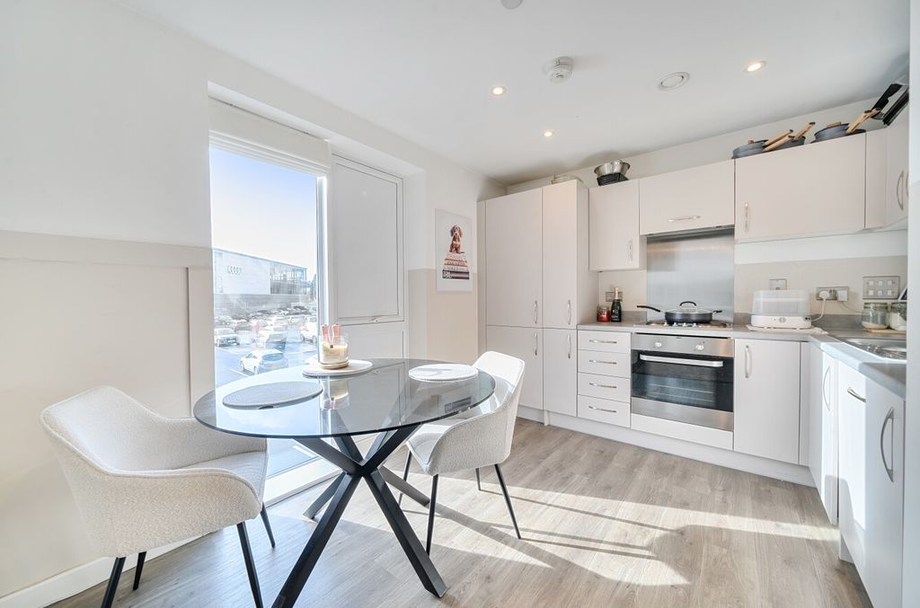 Property photo 3 of 8