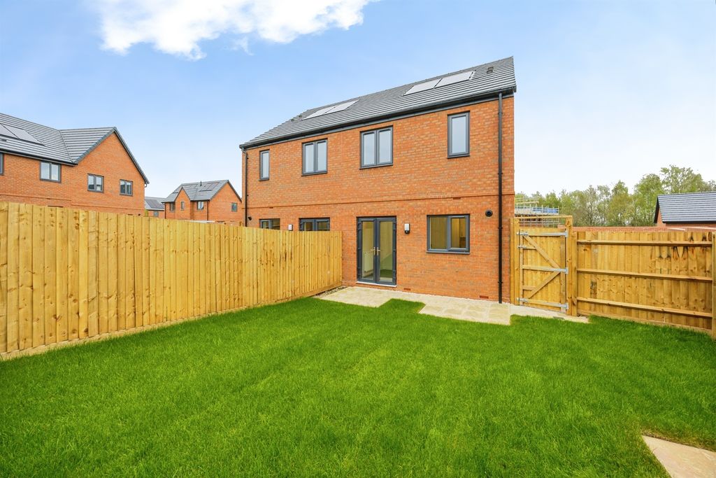 Property photo 3 of 20