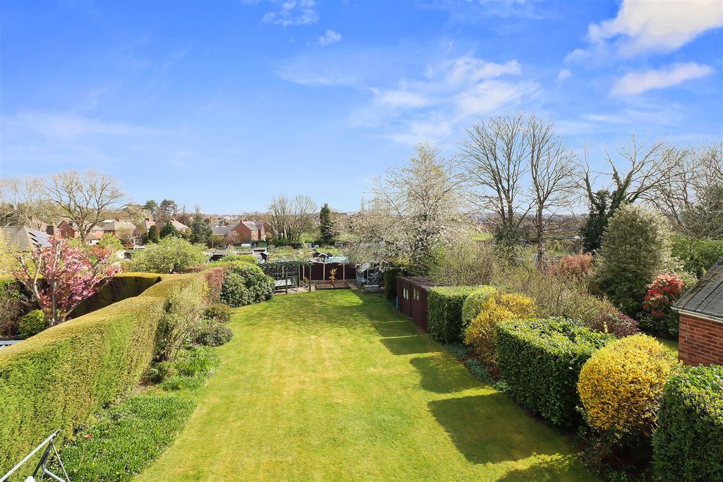 Property photo 3 of 37 Rear Garden 3