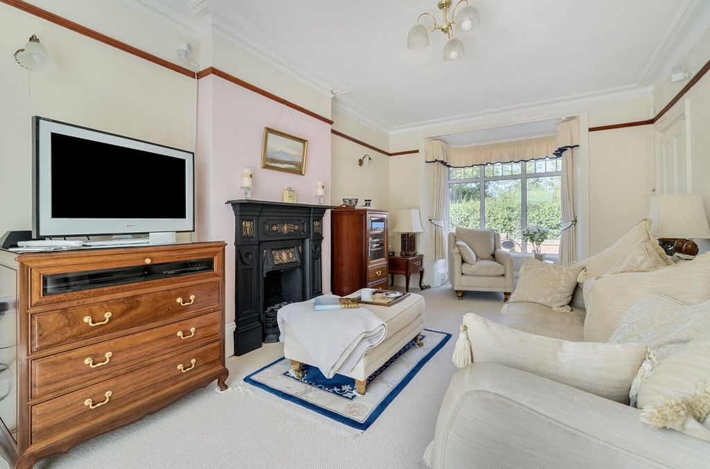 Property photo 2 of 29
