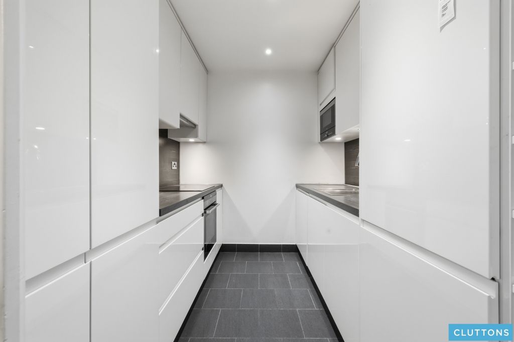 Property photo 3 of 15 012_Img_3293