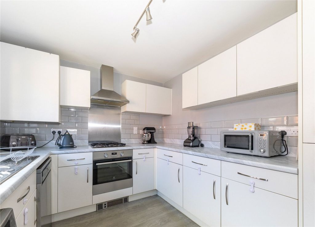 Property photo 2 of 13 Kitchen
