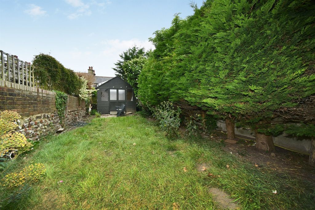 Property photo 1 of 23