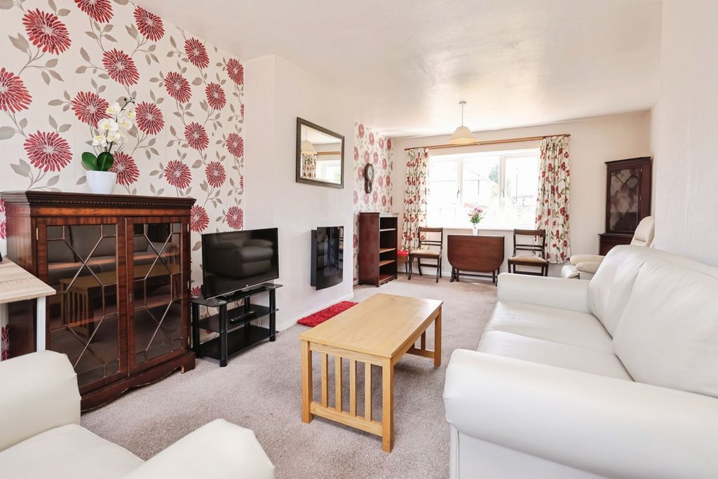 Property photo 3 of 19 Pbox-Img.Jpg