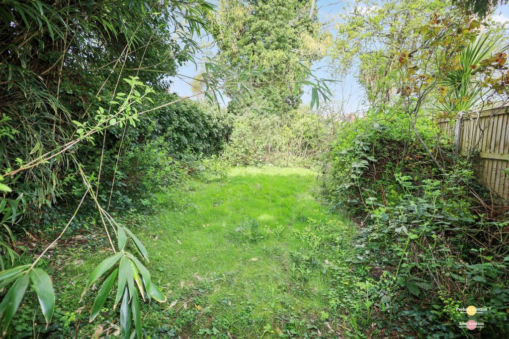 Property photo 3 of 24