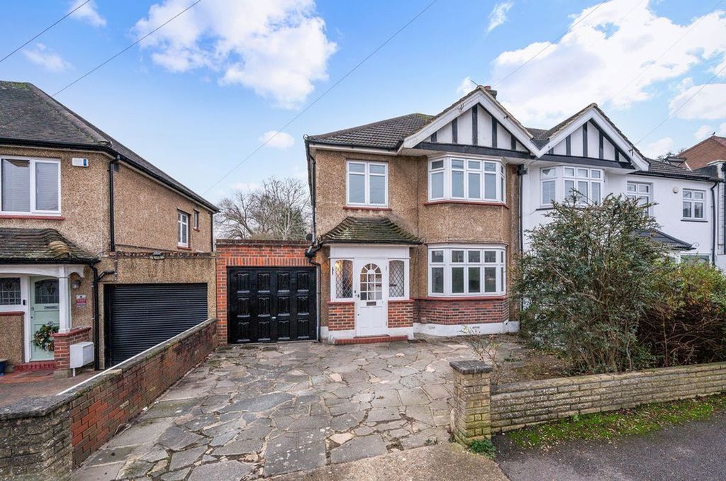 Property photo 1 of 8