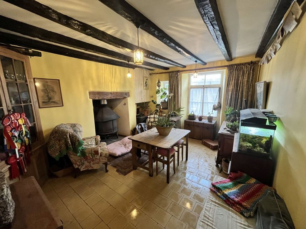 Property photo 2 of 26