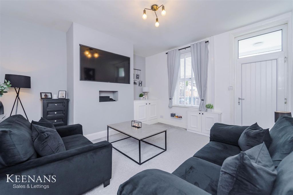 Property photo 1 of 33 2.Jpg