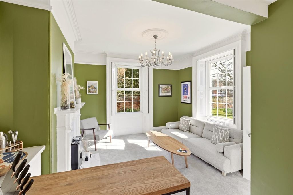 Property photo 2 of 19 Flat3-Hamlincourt-014.Jpg