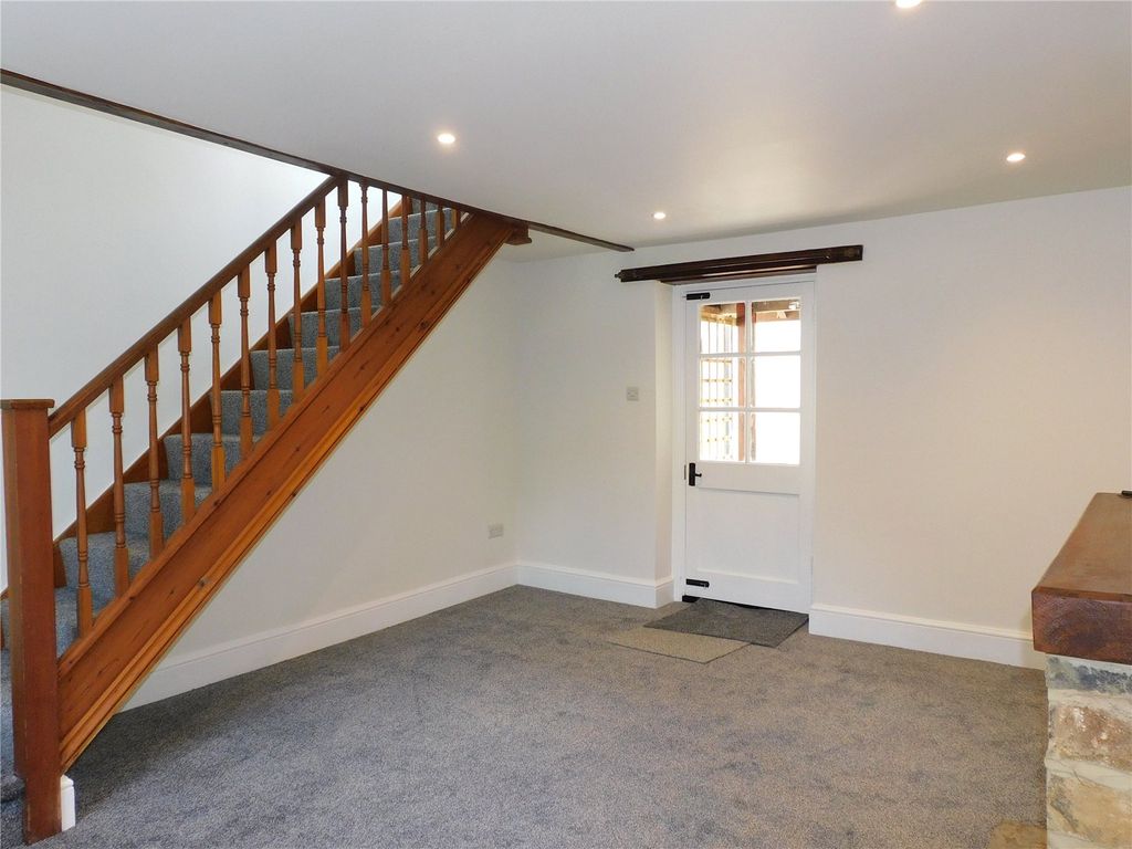 Property photo 2 of 11 Picture No. 02