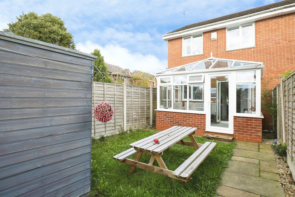 Property photo 2 of 17