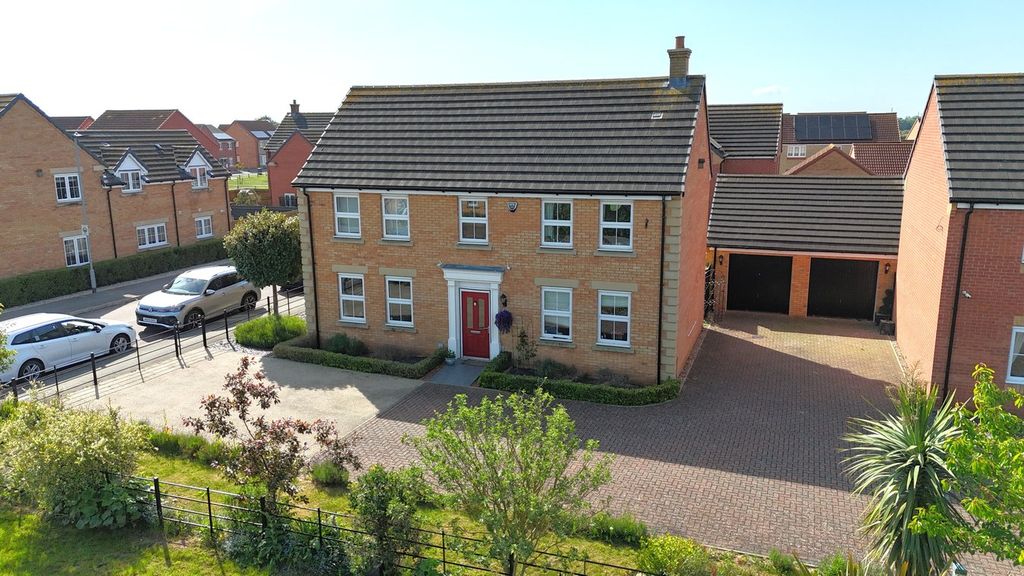 Property photo 1 of 26