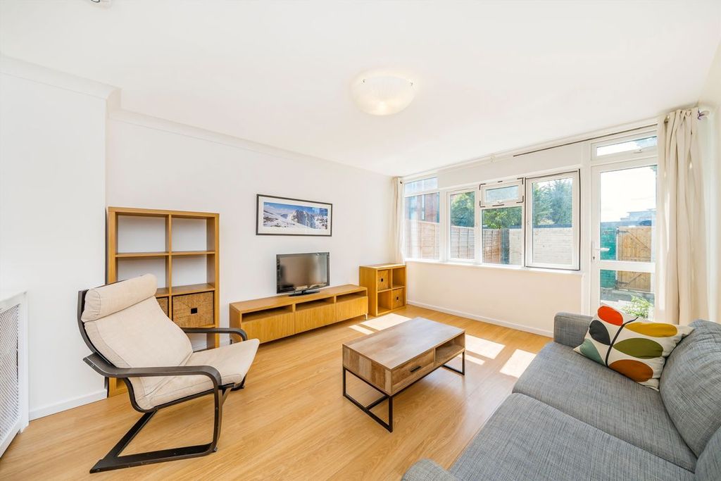 Property photo 1 of 9