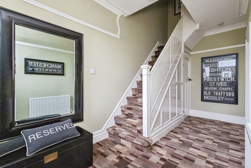 Property photo 2 of 24 Pbox-Img.Jpg