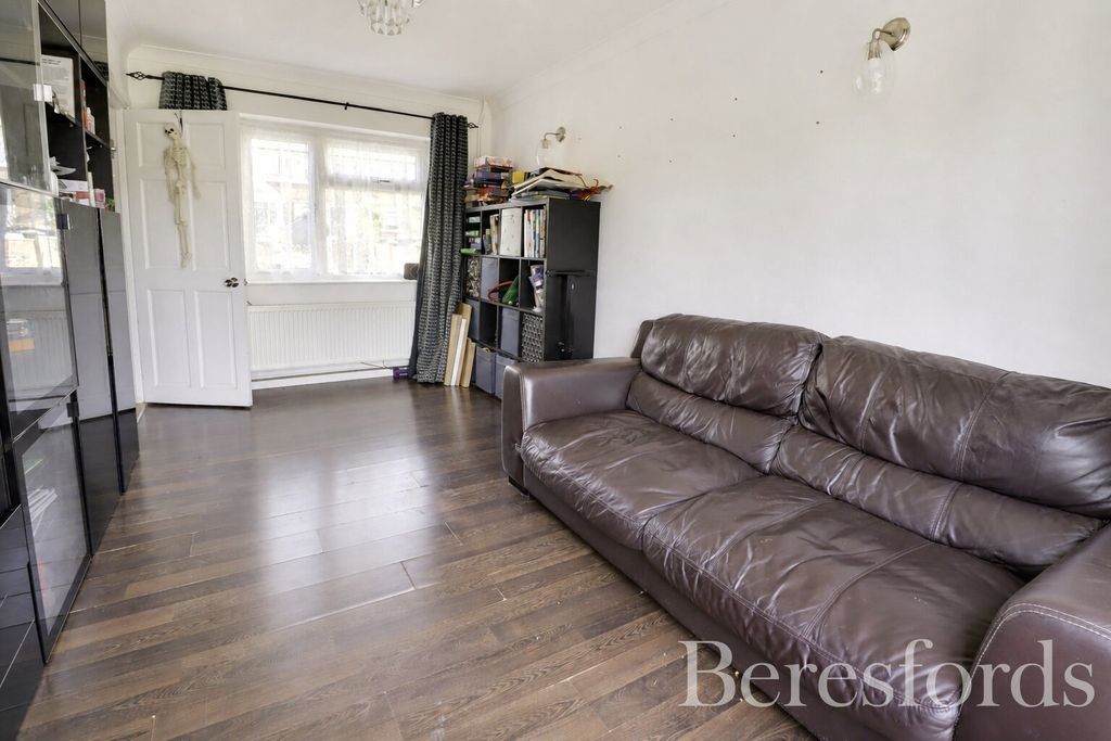 Property photo 3 of 26 Picture No. 18