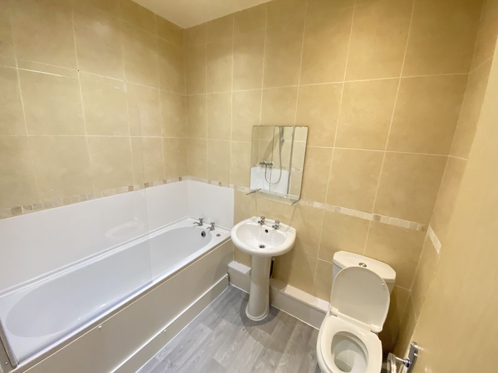 Property photo 3 of 8 Photo 1