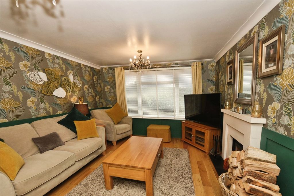 Property photo 2 of 17 Picture No. 06
