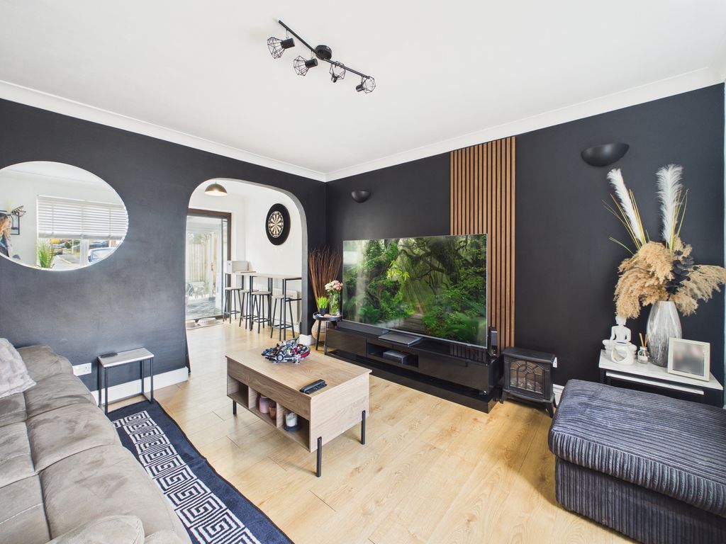 Property photo 3 of 20