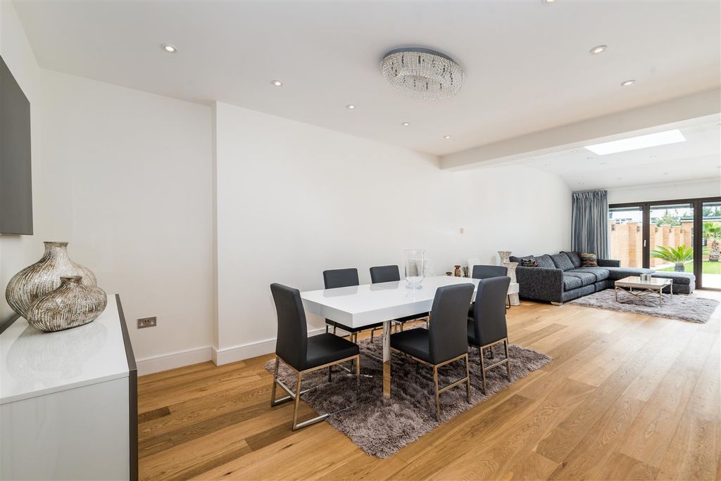 Property photo 3 of 22 3.Jpg