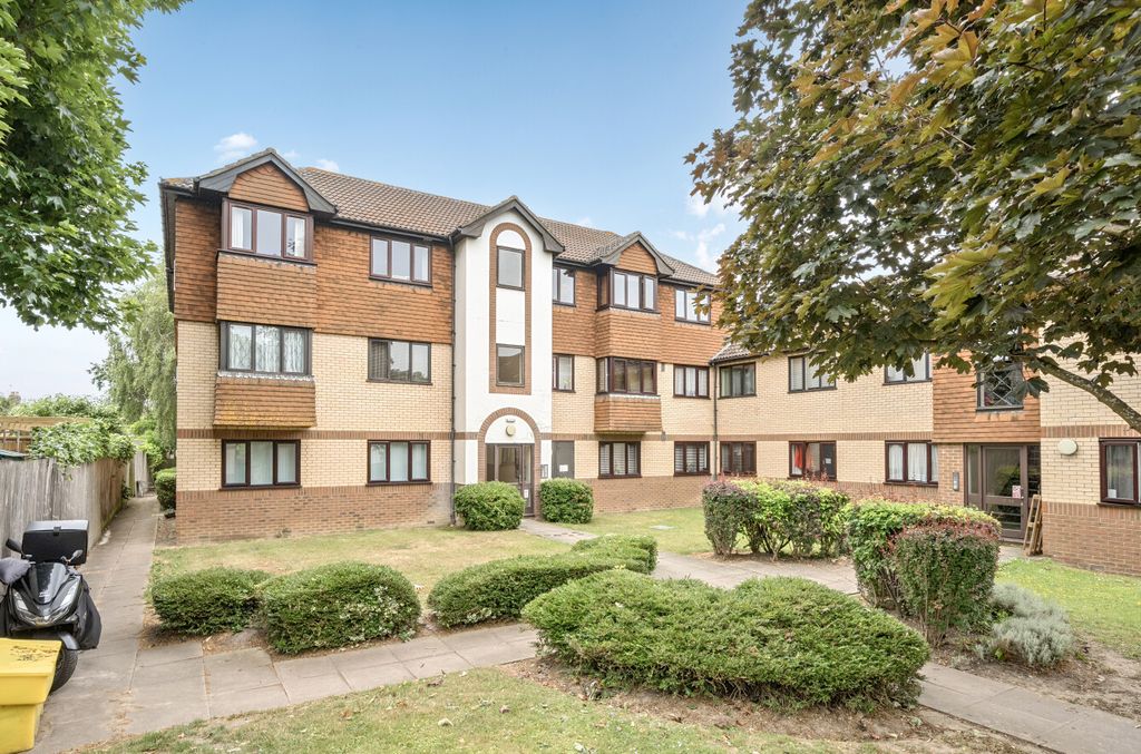 Property photo 1 of 14 1303368-6-683F2Ea60E015-Arw