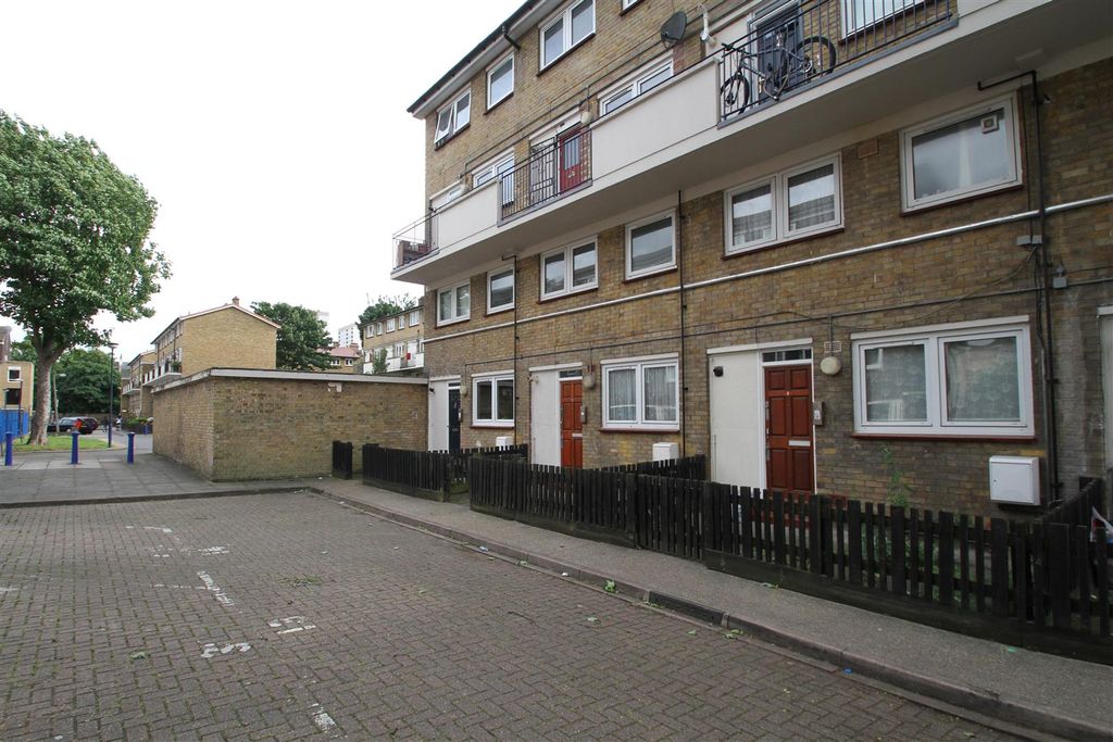 Property photo 1 of 8