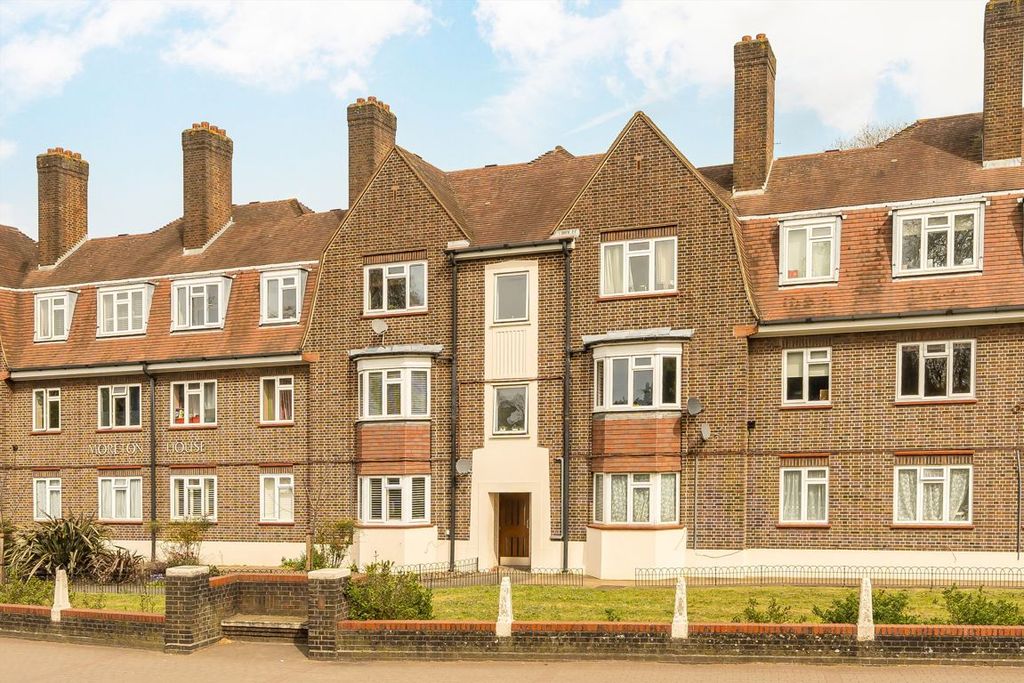 Property photo 1 of 6