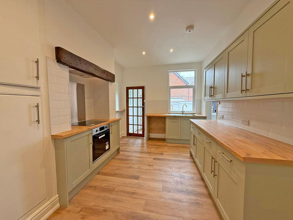 Property photo 3 of 11 Img_1631
