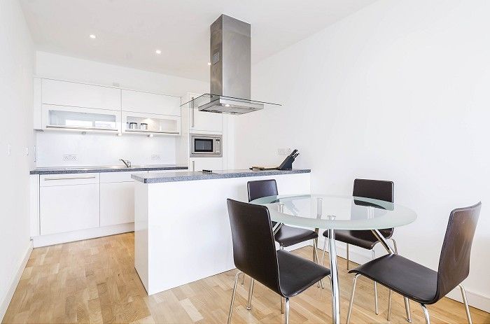 Property photo 1 of 7 4