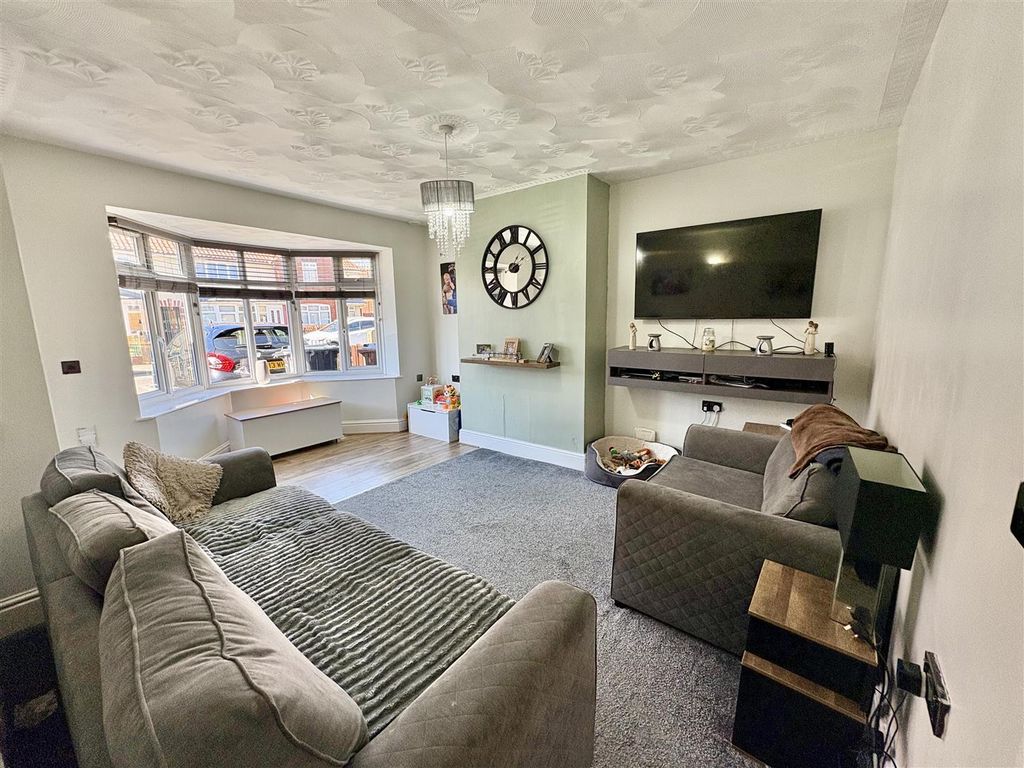 Property photo 2 of 15 Tempimagemytj3F.Jpg