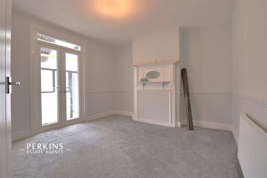 Property photo 3 of 8 Rec.Jpg