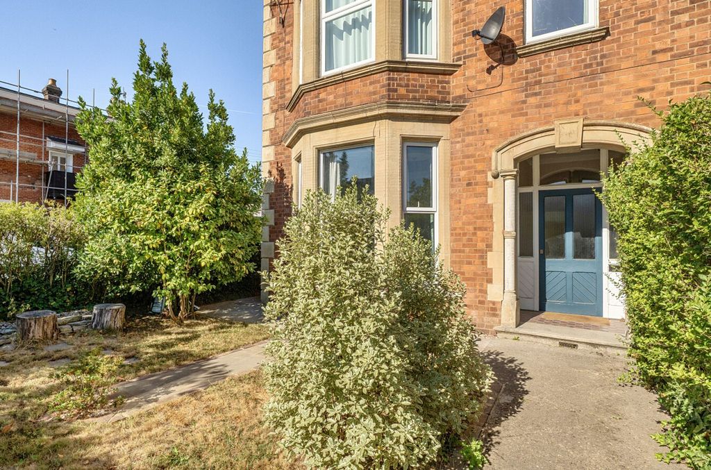 Property photo 1 of 23