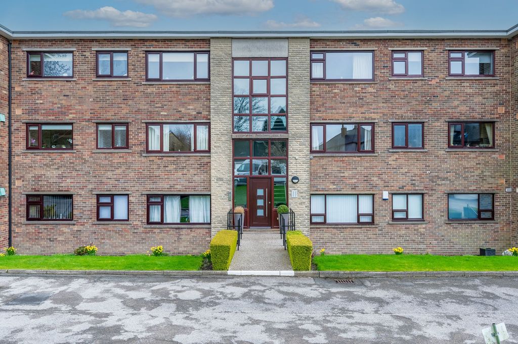 Property photo 1 of 25