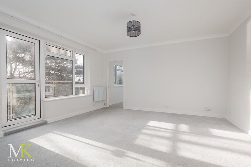 Property photo 3 of 11 Photo 17