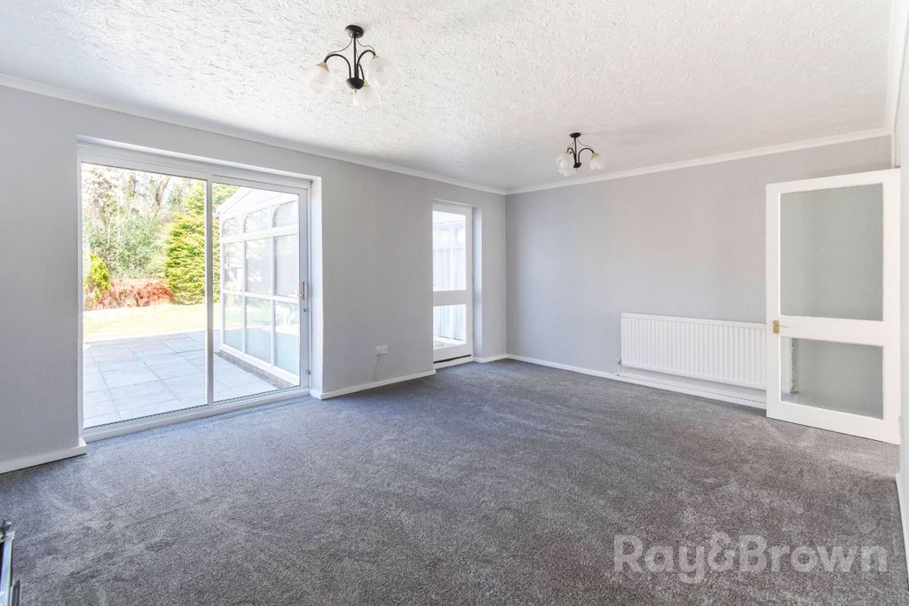 Property photo 2 of 43