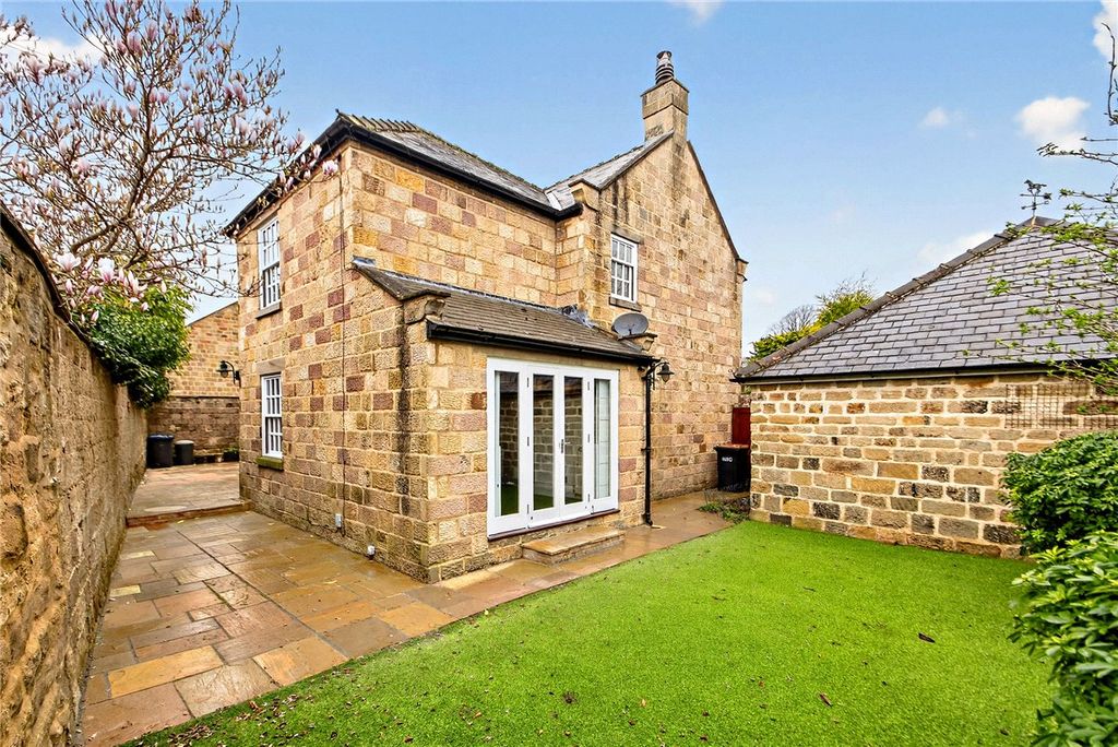 Property photo 3 of 11 Picture No. 02